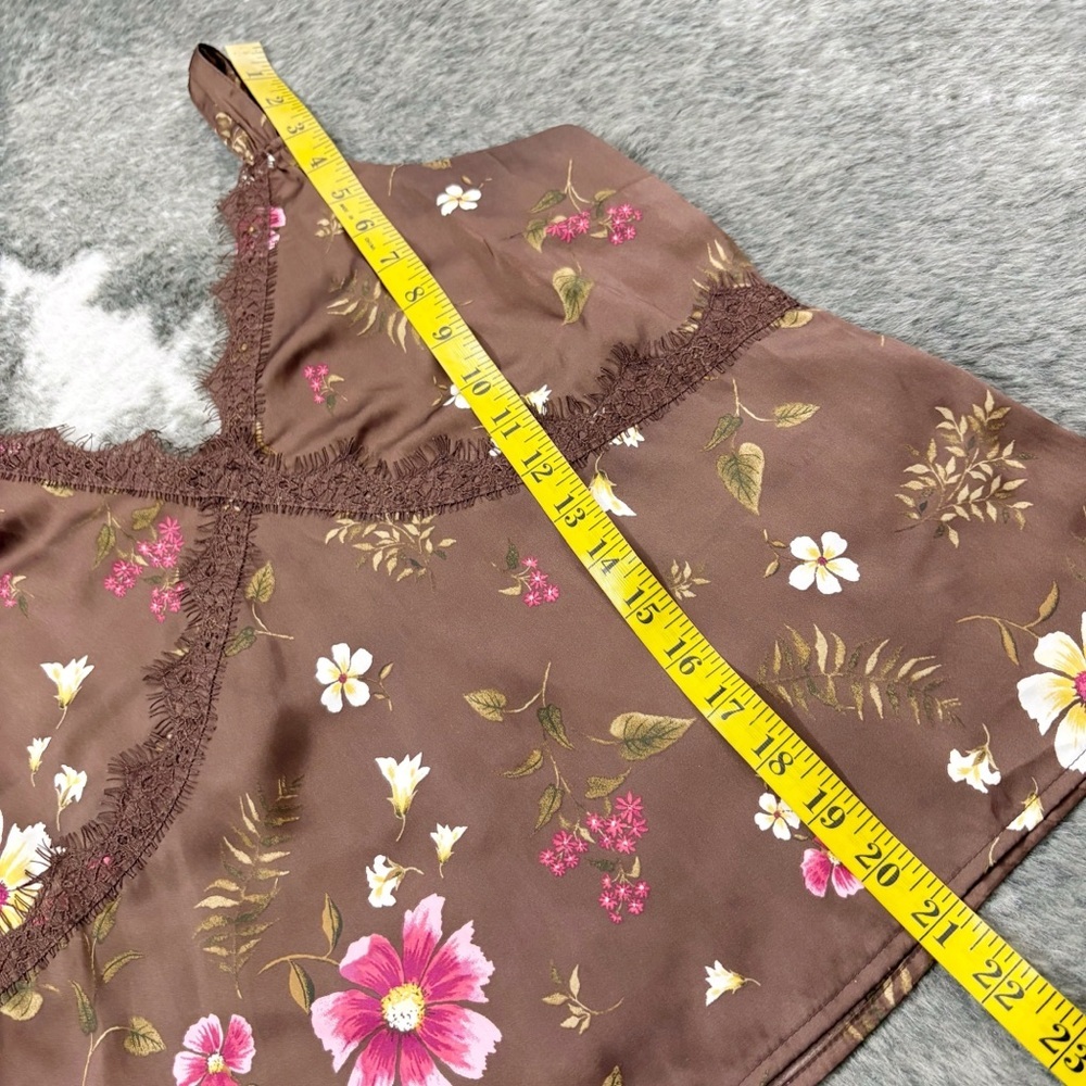 Old Navy Lace Trimmed Floral Satin Cami Top Medium - Picture 9 of 10